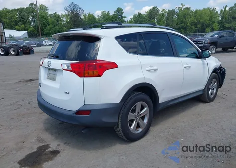 2015 Toyota Rav4 Xle z USA, uszkodzony, nr VIN 2T3WFREV1FW193023